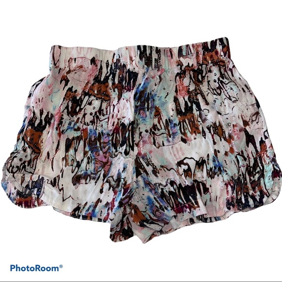 French Connection Isla Ripple shorts - Picture 2 of 5